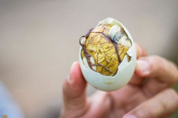 Một quả trứng vịt lộn bao nhiêu calo? Có nên ăn thường xuyên