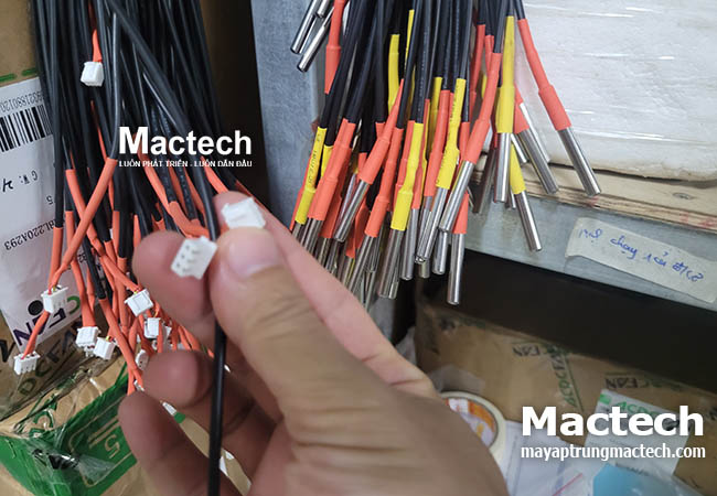 Cảm biến trong máy ấp trứng