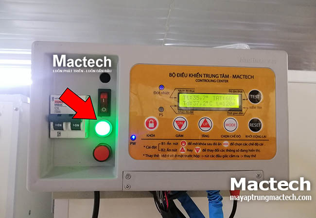 Đèn xanh trên máy ấp nháy liên tục có vấn đề gì không