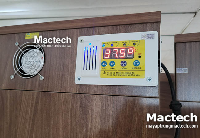 Máy ấp 100 trứng
